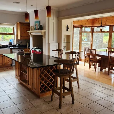 Hillstone House *